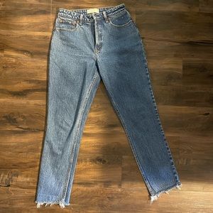 Size 28, curve love, blue wash, no holes